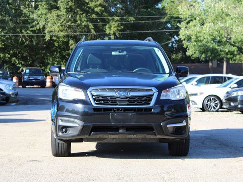 Used 2017 Subaru Forester 2.5i Premium w/ All-Weather Package image 2