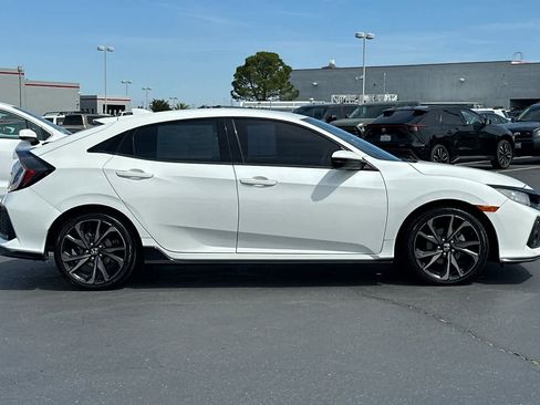 Used 2019 Honda Civic Sport image 6