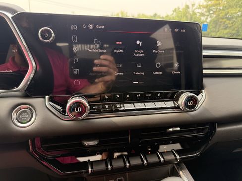 New 2026 GMC Canyon Elevation w/ Convenience Package image 15