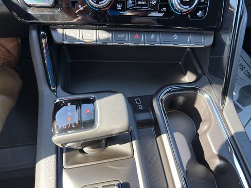 New 2026 GMC Sierra 1500 AT4 w/ AT4 Premium Package AWD/4WD image 32