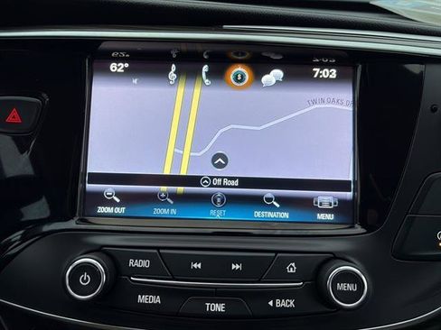 Used 2020 Buick Envision Essence image 24