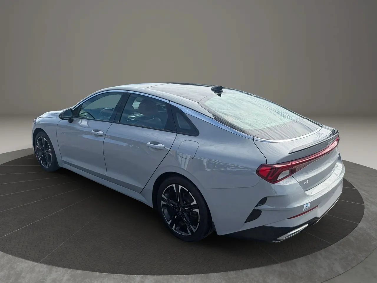 Used 2023 Kia K5 GT-Line AWD/4WD image 3