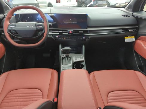 New 2026 Kia Sportage SX image 13