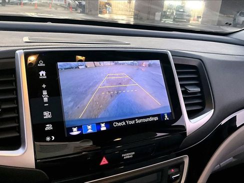 Used 2017 Honda Pilot Elite image 14