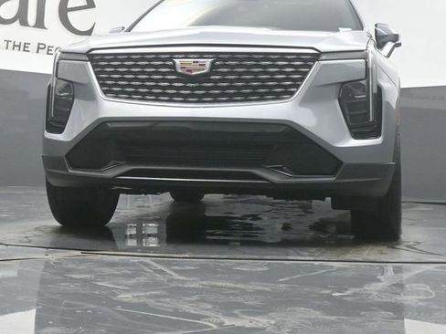 Used 2024 Cadillac XT4 Premium Luxury image 56