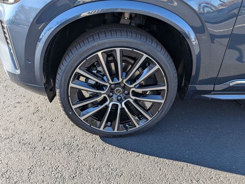 New 2026 Volvo XC90 B6 Plus w/ Protection Package Premier image 25