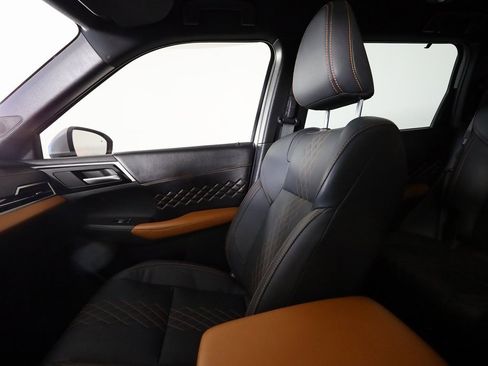 Used 2022 Mitsubishi Outlander SEL image 39