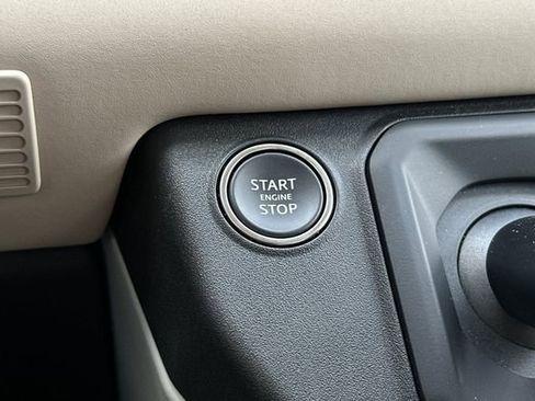 Used 2024 Land Rover Defender 110 S image 25