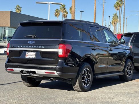 Used 2024 Ford Expedition XLT image 6