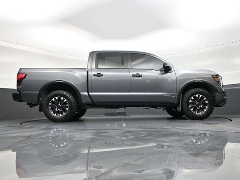 Used 2023 Nissan Titan PRO-4X w/ Pro-4x Convenience Package AWD/4WD image 25