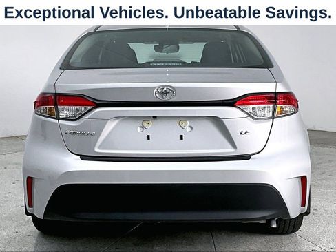 Used 2026 Toyota Corolla LE FWD image 5
