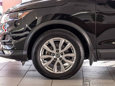 Used 2021 Nissan Rogue Sport SV image 8