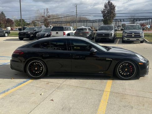 Used 2016 Porsche Panamera GTS image 5