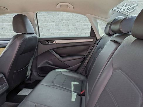 Used 2015 Volkswagen Passat 1.8T Limited Edition image 13