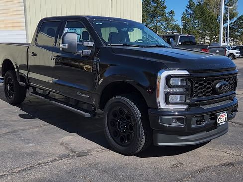 New 2025 Ford F250 XLT w/ Black Appearance Package image 13