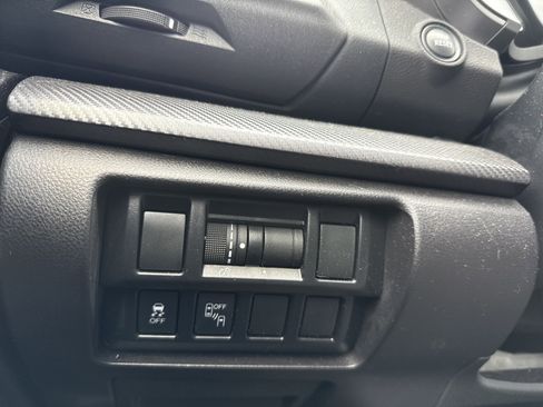 Used 2018 Subaru Impreza 2.0i Sport image 16