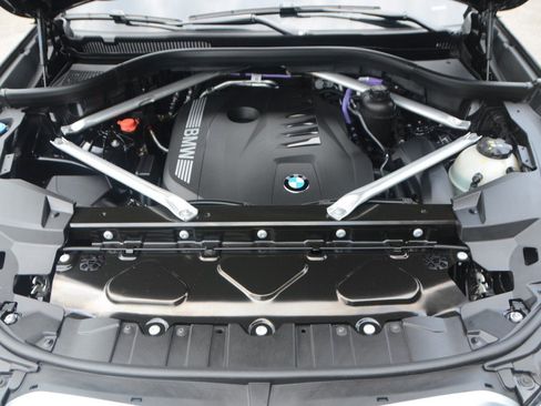 Used 2026 BMW X5 xDrive40i w/ M Sport Package AWD/4WD image 26