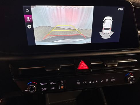 New 2026 Kia Niro Wind w/ Wind Preserve Package FWD image 18