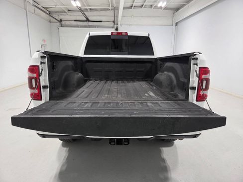 Used 2022 RAM 2500 Laramie AWD/4WD image 7