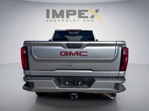 Used 2026 GMC Sierra 3500 Denali w/ Technology Package AWD/4WD image 3