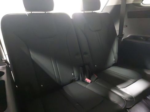 New 2026 Kia Sorento S image 12