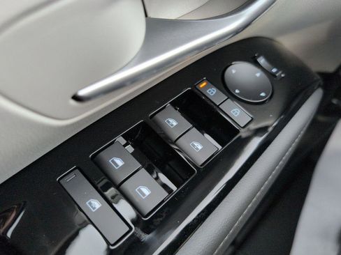 New 2026 Hyundai Tucson Limited image 19