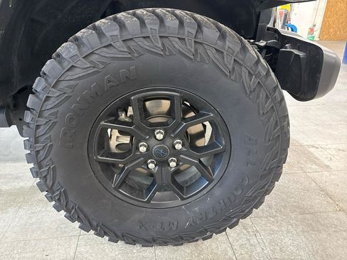 Used 2024 Jeep Wrangler Unlimited AWD/4WD image 66