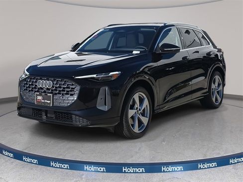 New 2025 Audi Q5 Prestige image 1