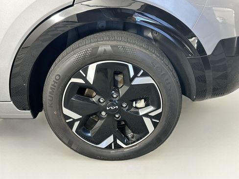 Used 2023 Kia Niro Wind FWD image 11