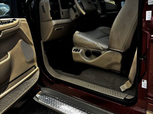 Used 2005 Ford F350 King Ranch AWD/4WD image 10