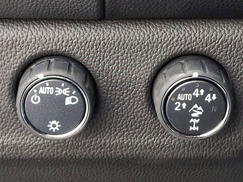 Used 2022 Chevrolet Colorado ZR2 AWD/4WD image 23