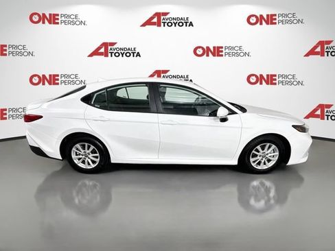 Used 2025 Toyota Camry LE FWD image 8