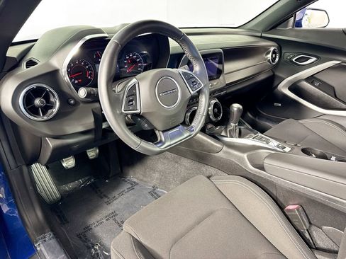 Used 2019 Chevrolet Camaro LT w/ RS Package image 9