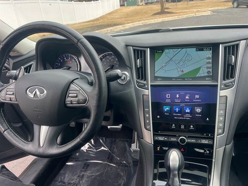 Used 2014 INFINITI Q50 Premium w/ Navigation Package image 27
