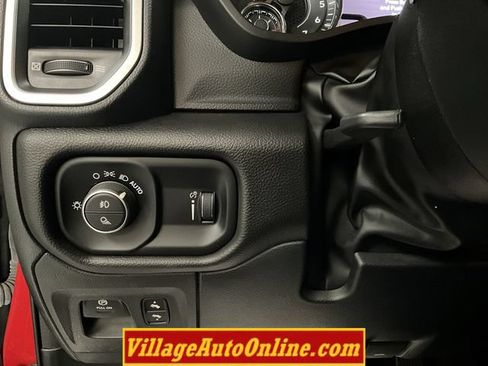 Used 2023 RAM 1500 Big Horn AWD/4WD image 27