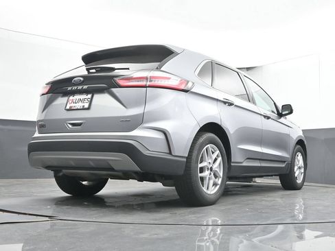 Used 2024 Ford Edge SEL AWD/4WD image 44
