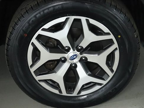 Certified 2023 Subaru Forester Premium image 10