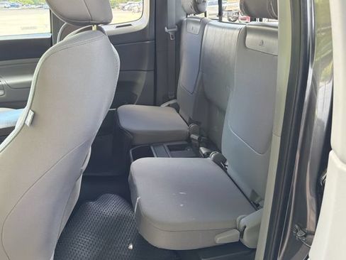Used 2014 Toyota Tacoma PreRunner w/ TRD Sport Package RWD image 21