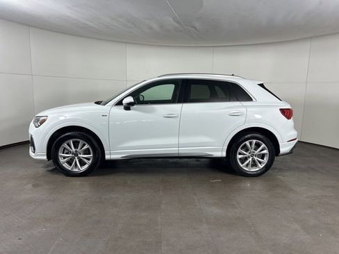 Used 2023 Audi Q3 2.0T Premium Plus w/ Premium Plus Package image 4