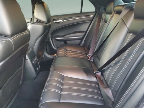 Certified 2020 Chrysler 300 S image 9