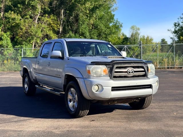 Used 2010 Toyota Tacoma PreRunner w/ TRD Sport Pkg RWD image 3