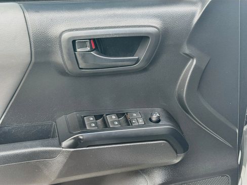 Used 2023 Toyota Tacoma SR AWD/4WD image 16
