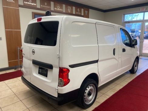 Used 2014 Nissan NV200 S w/ Cruise Control Package image 7