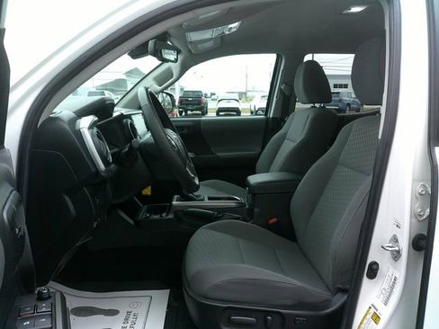 Used 2022 Toyota Tacoma SR5 image 24