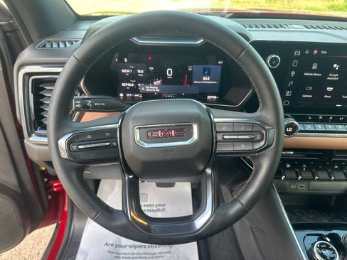 Used 2024 GMC Canyon AT4 w/ Technology Package AWD/4WD image 16