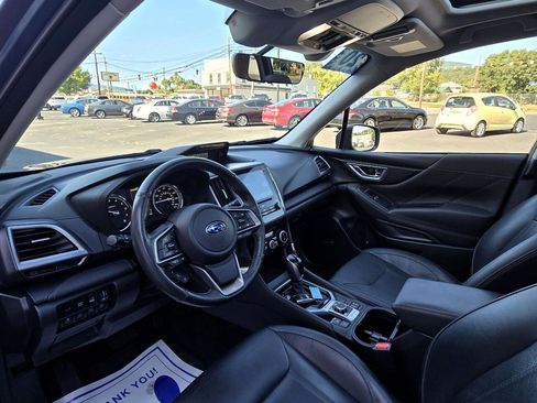 Used 2020 Subaru Forester Touring image 9