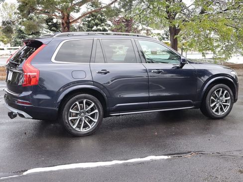 Used 2019 Volvo XC90 T6 Momentum w/ Advanced Package AWD/4WD image 4