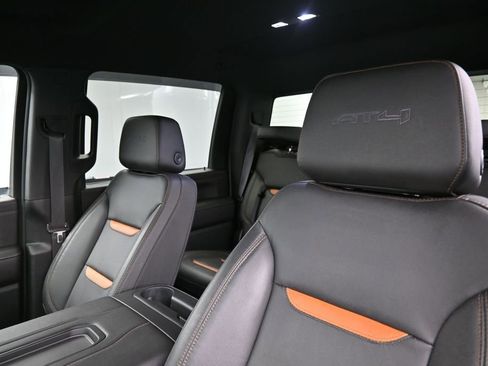 Used 2020 GMC Sierra 2500 AT4 w/ AT4 Premium Package AWD/4WD image 14