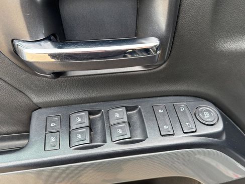 Used 2019 Chevrolet Silverado 2500 LT w/ LT Convenience Package AWD/4WD image 11