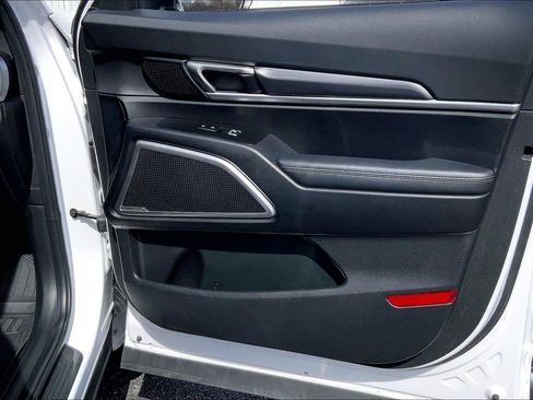 Used 2024 Kia Telluride S w/ S Sunroof Package image 22